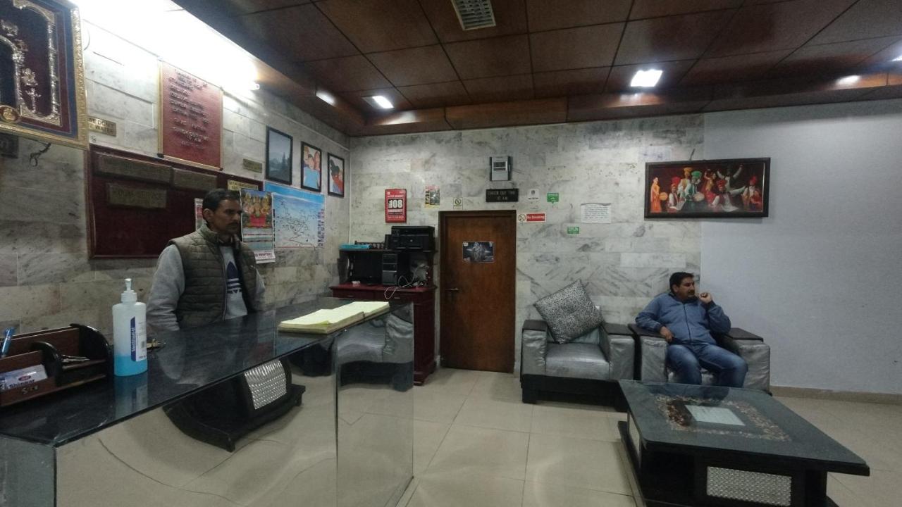 Shingar Hotel Mussoorie Mallroad Екстериор снимка